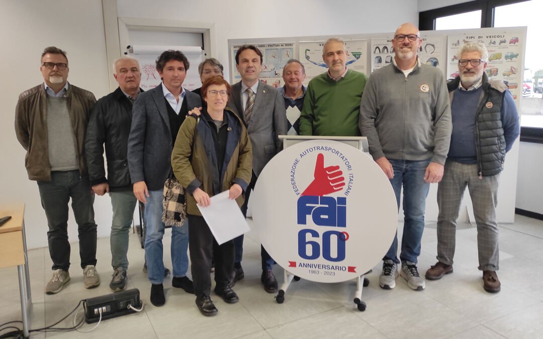 Il candidato Andrea Tronzano incontra la FAI Torino