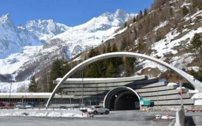 Chiude il traforo del Monte Bianco, Torino assediata da 5 mila tir in più